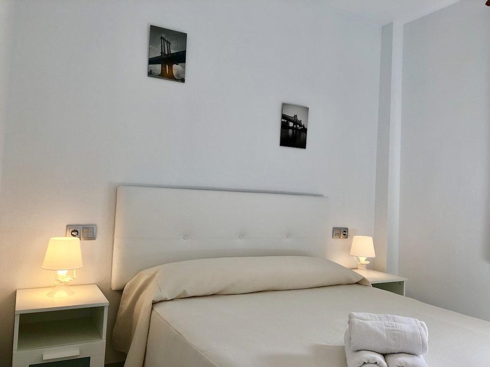 Apartamentos Las Rosas De Capistrano Nerja Buitenkant foto